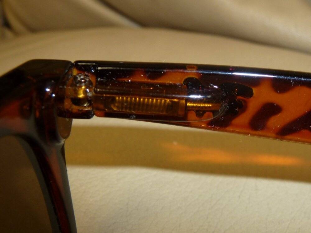 Ray-Ban New Wayfarer Type Tortoise ZX300 JH Sunglasses Italy Ray-Ban New Wayfarer Type Tortoise ZX300 JH Sunglasses Italy
