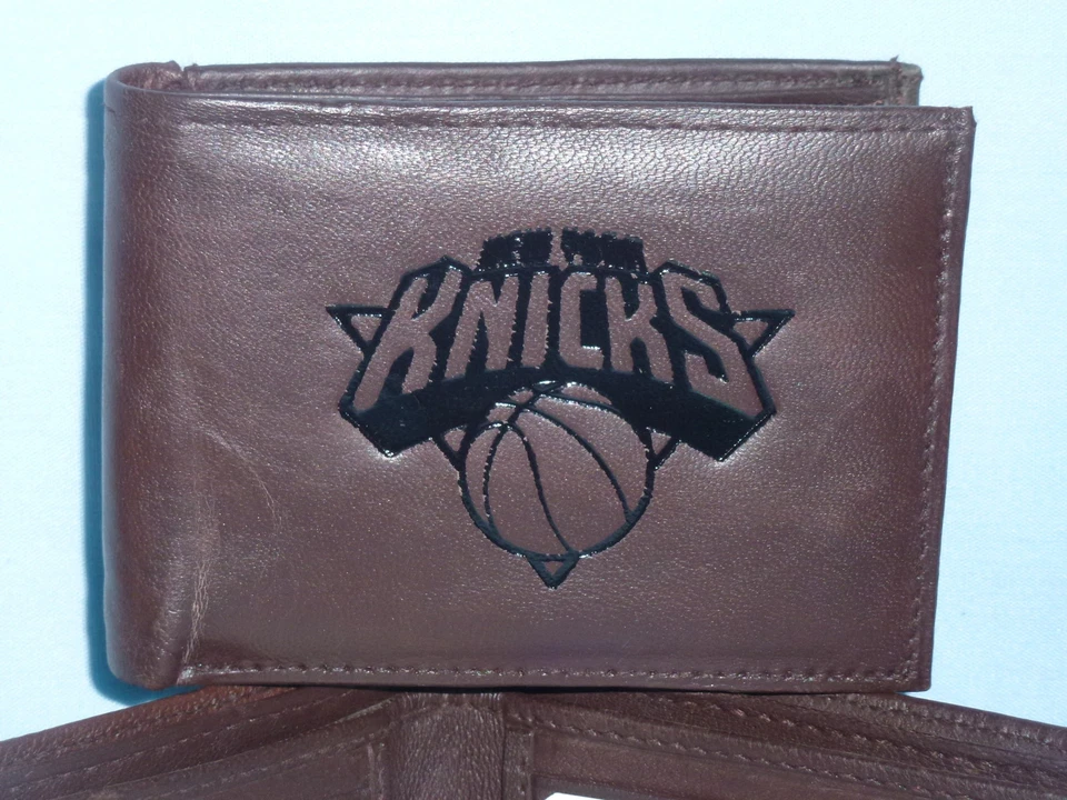 New York NY KNICKS   Leather BiFold Wallet   NEW   dkbr 3s  z - Image 2 of 4