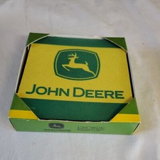 4 sous-verres John Deere tout carré jaune/vert mousse.