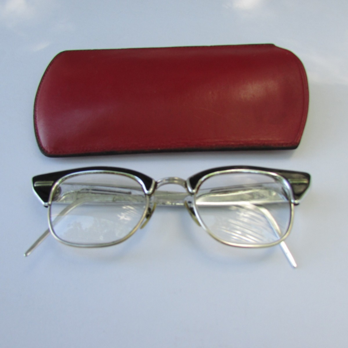 About us - Universal Optical 3.Universal Optical Vintage 
