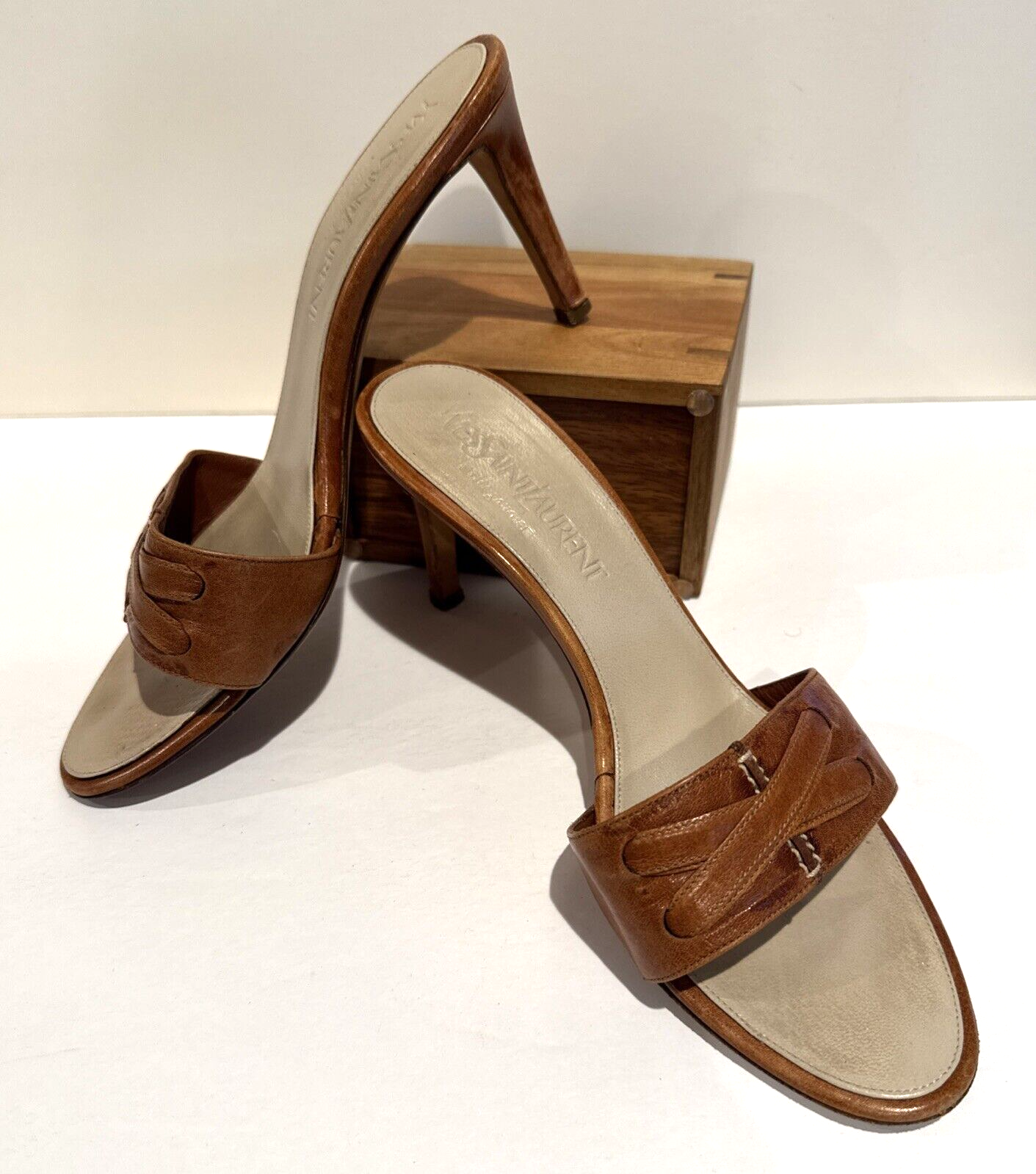 Tacchi a spillo vintage YSL Yves Saint Laurent in pelle marrone taglia 38 5