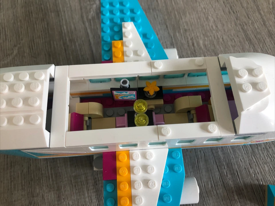 LEGO Friends 41100 Private Jet Complete W/ Figures - No Box Or Manual - Image 3 of 3