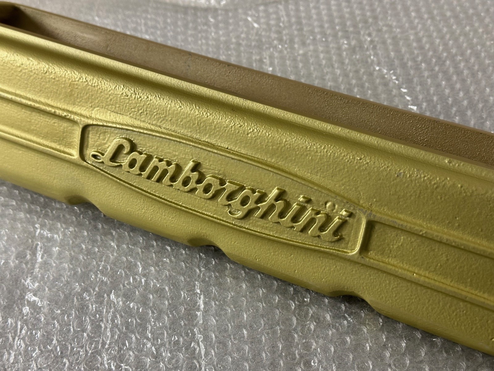 Lamborghini Diablo 6.0 SE Intake Manifold Rare Original Old Stock Brand New