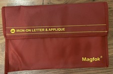 Vintage MAGFOK ferro su applicazione 2 pollici lettere bianche. Pochette in tessuto rosso e giallo