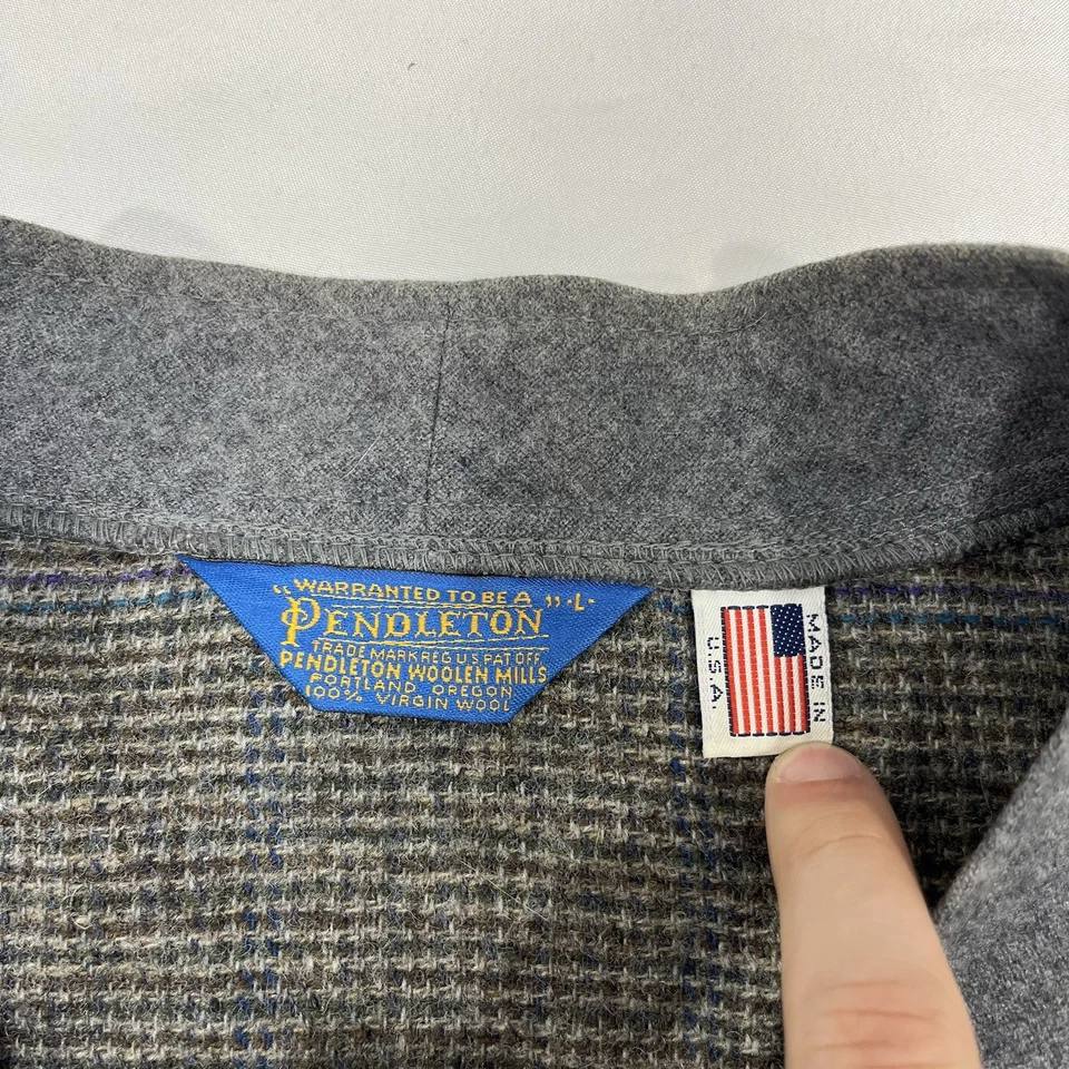 Vintage Pendleton Black Gray Plaid Virigin 100% Wool Button Up Cardigan Large - Image 3 of 4