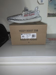 adidas yeezy v2 zebra