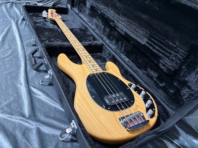 Sterling by Musicman Ray34 Hartschalenkoffer inklusive Esche Korpus Bass