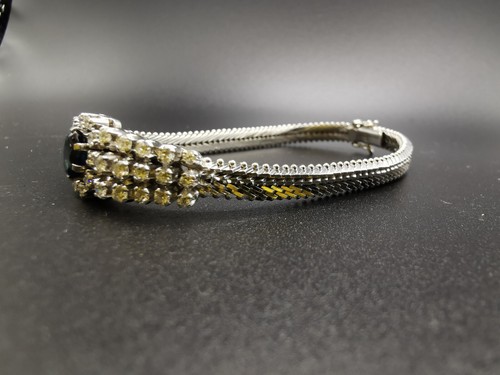 Bracciale flessibile in oro bianco con motivo centrale zaffiro e diamanti 24,4g - Foto 5 di 9