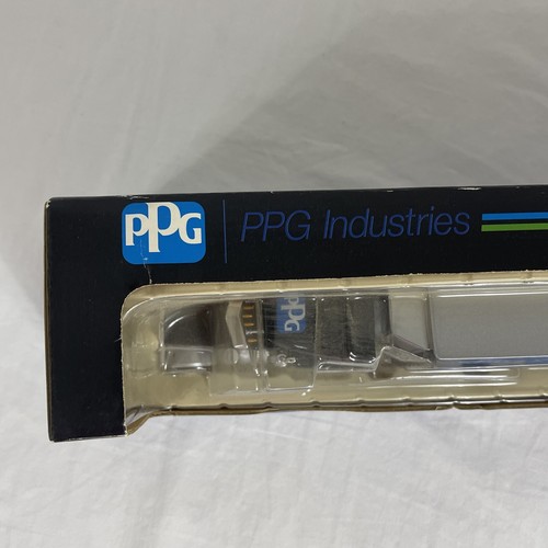 SpecCast 32905 PPG Starphire 1:64 Peterbilt 379 W/ Dropbed Trailer Die Cast - Picture 7 of 19