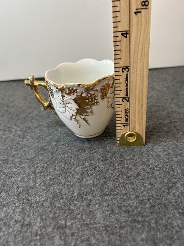 White China Cup Saucer Raised Gold Grapes and Grape Vines Decorative - Bild 12 von 12