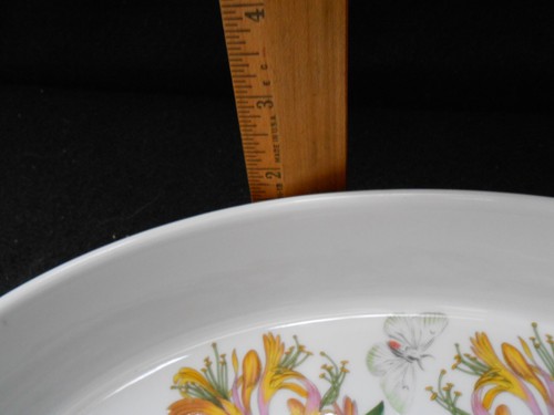 Portmeirion Botanic Garden HONEYSUCKLE Oval 2 Qt Baker, 11.25" x 7.25" - Picture 5 of 6