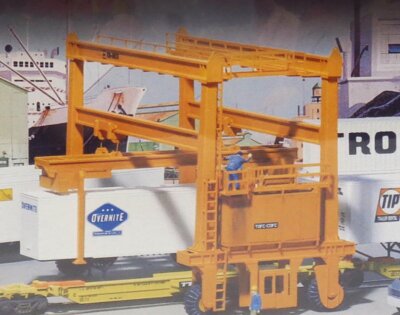 HO Scale Model Mi-Jack Translift Intermodal Crane