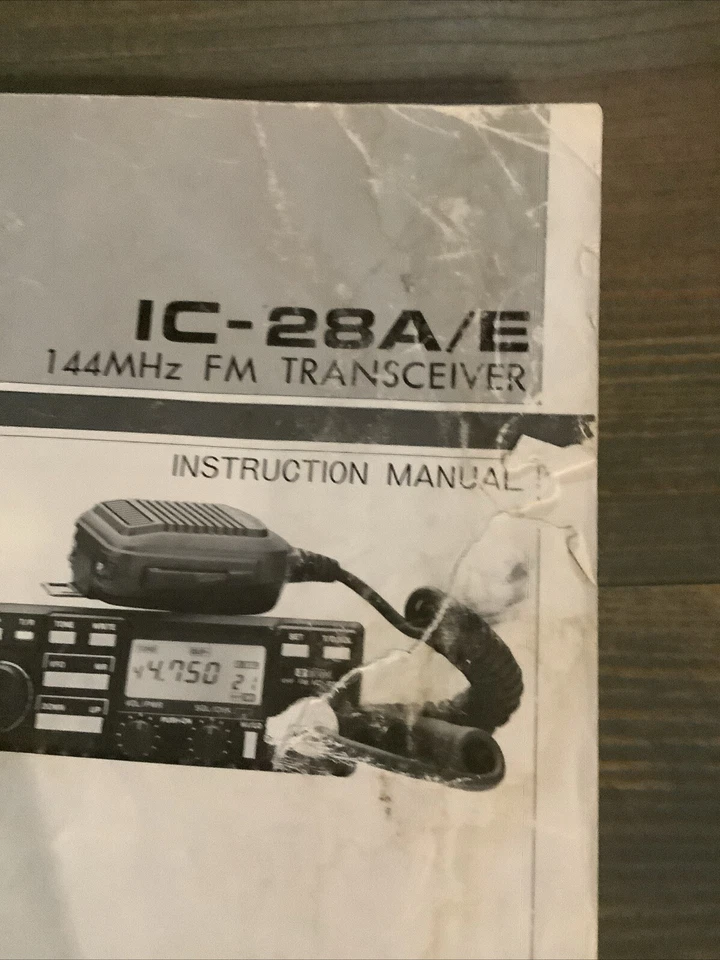 Icom IC-28A/E 144MHz FM Transceiver Instruction Manual Original - Image 2 of 4