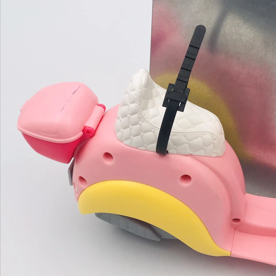 Barbie Vespa Scooter Piaggio 2011 rosa ciclomotor sin soporte Foto 3 de 4