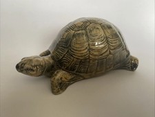 WADE  LARGE TORTOISE