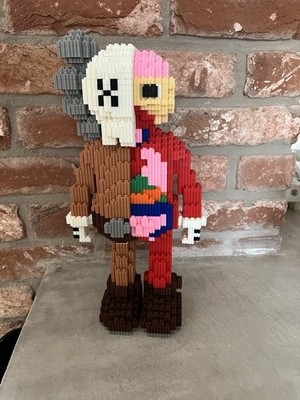 Kaws Style Lego Block Figur