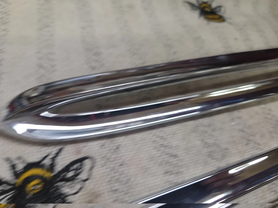 64 Dodge 440 B 1964 carrocería Mopar guardabarros delantero derecho y derecho molduras de lanza cromadas Foto 4 de 4