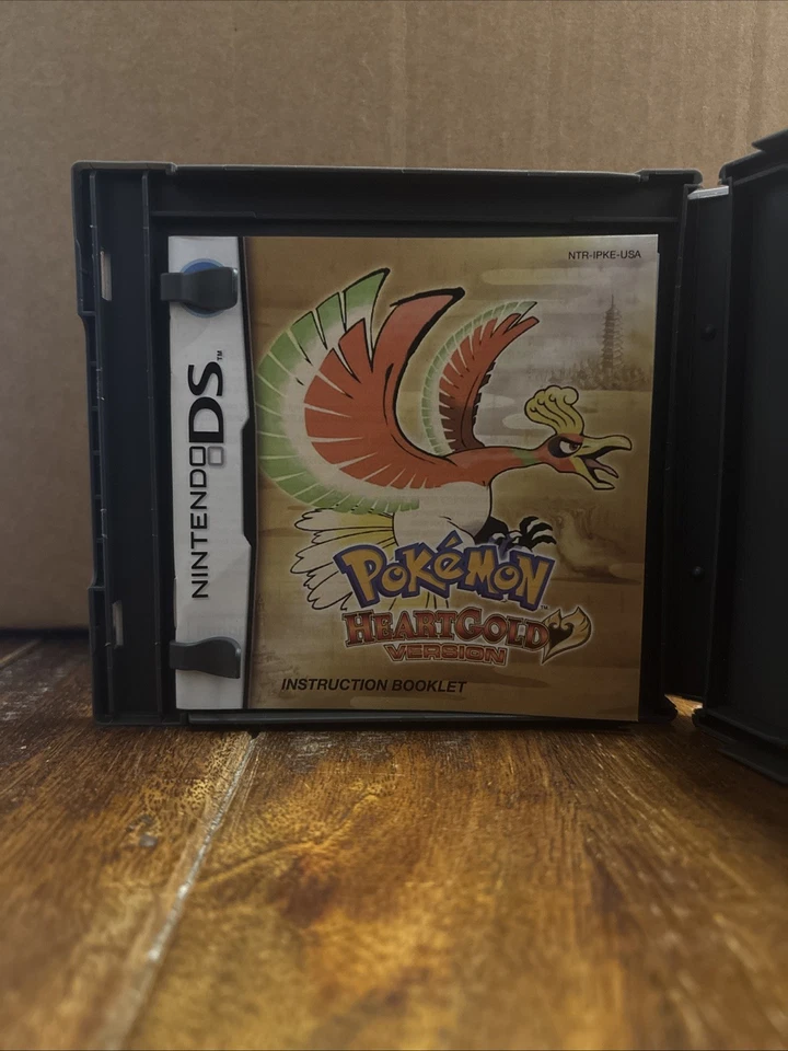 Pokémon HeartGold DS With Manual US Version Complete In Box NTSC CIB - Image 3 of 4