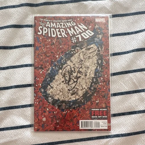 Marvel Comics The Amazing Spider-Man #700 Signed by Dan Slott Boarded Modern Age