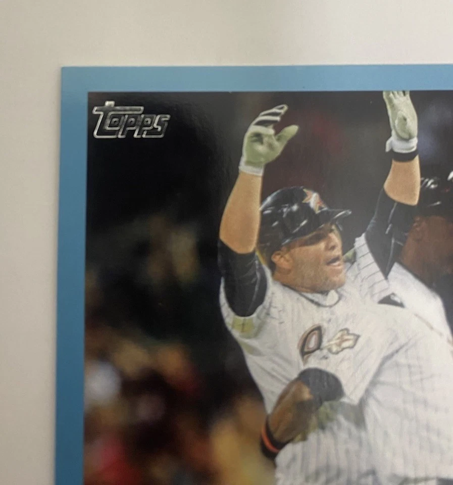 2011 Topps Update Series - Jose Altuve #US132 Blue (RC) Houston Astros Rookie - Image 4 of 4