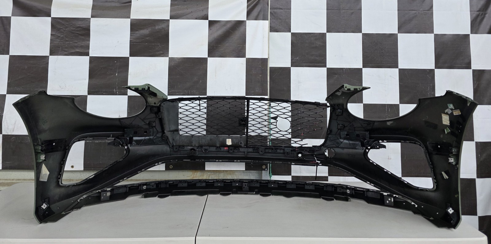 2025 2026 Bentley Continental Gt Front Bumper W Center Lip Used Oem 3SD853667