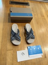 Women's Clarks, Arla Wave Sandal 26177190 Blue Combi Fabric Size 7M - NIB