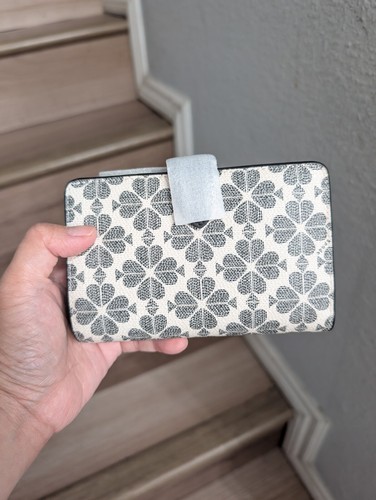 Cartera plegable compacta mediana flor pala firma Kate Spade KG488 NUEVA CON ETIQUETAS - Imagen 2 de 3