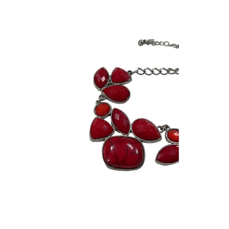 Kohl’s geometrical statement necklace - Image 2 of 4