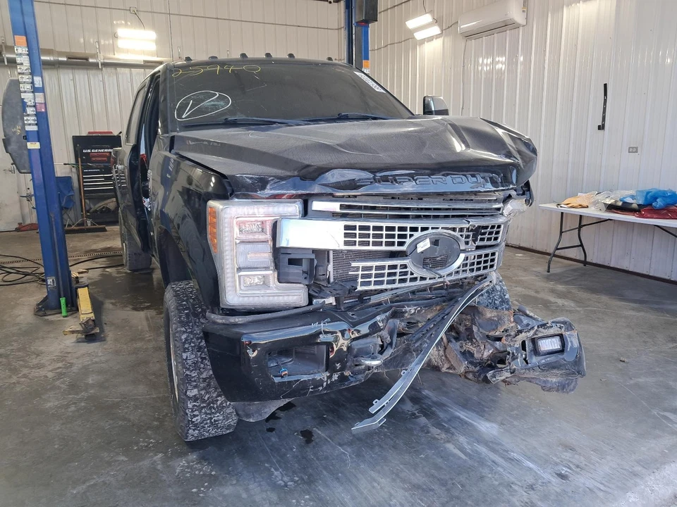 Used Front Right Door Interior Trim Panel fits: 2017 Ford F350SD PICKUP Grade A - Image 2 of 4