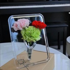 Elegant Acrylic Photo Frame Vase for Sophisticated For Home Decoration