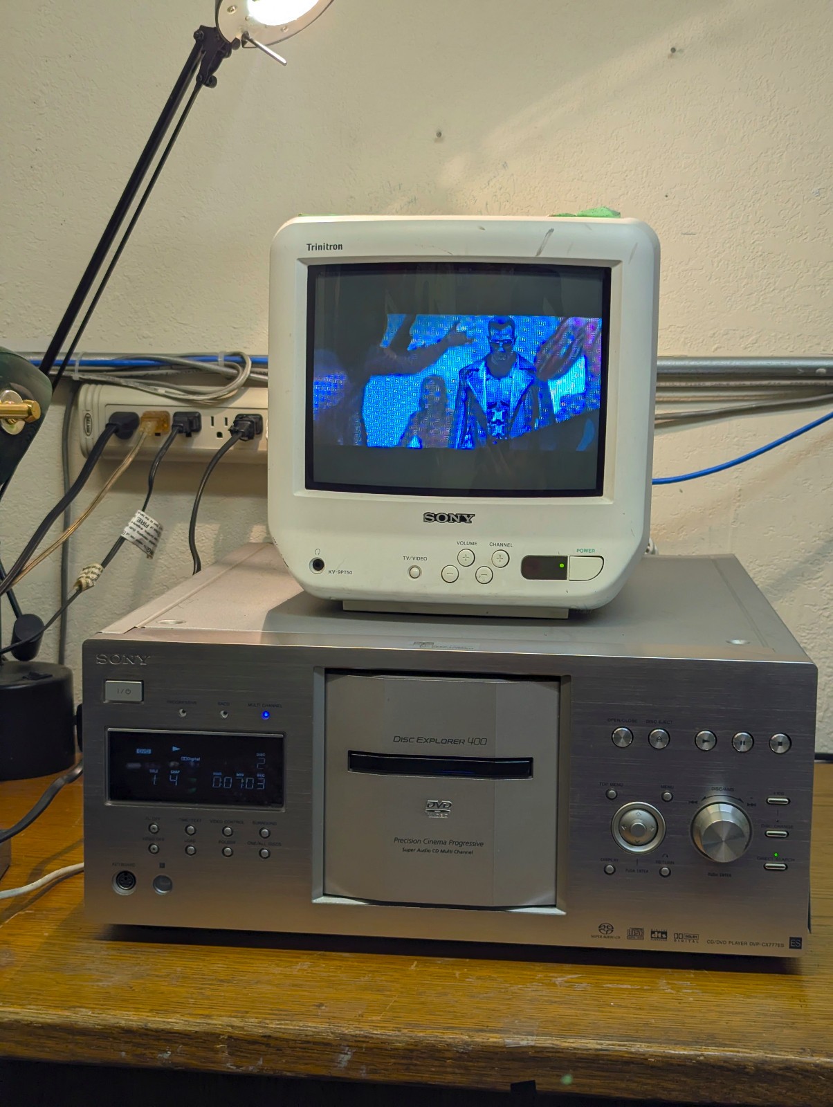 Sony DVP-CX777ES DVD SACD CD 400 changer player; tested, works; missing screws