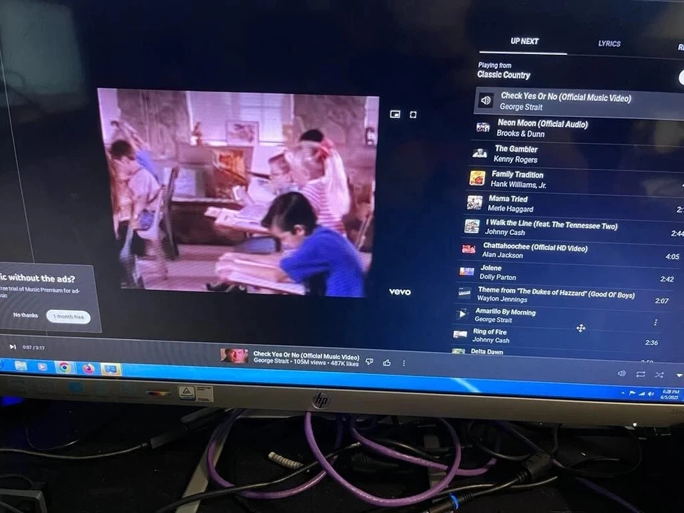 Windows 7 Pro 32 Lenovo tower, Gaming,4gb,500gb,DVD, parallel/serial port- BIN S - Image 3 of 4