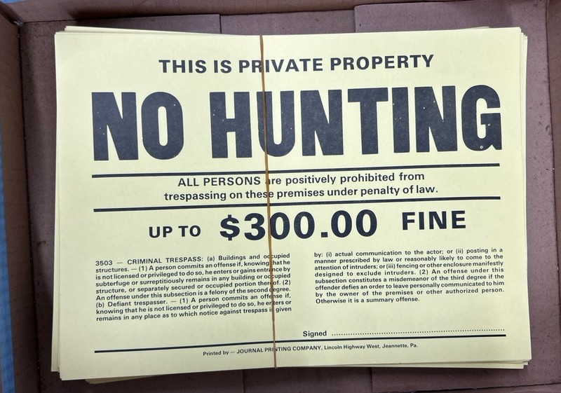 30 Pack Vintage NO HUNTING NO TRESPASSING Signs $300 Fine Jeannette PA Cardstock