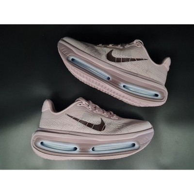 Nike Vomero Premium Particle Rose Burgundy (Women s). SIZE 7.5 - HM5973-607