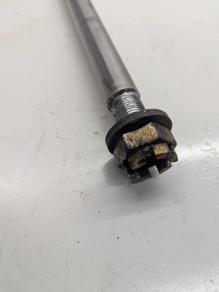 1978-1979 Yamaha Xs1100!Rear Wheel Axle OEM 1978-1979 - Image 4 of 4