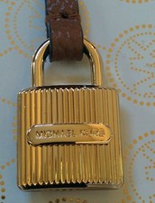 NEW MICHAEL KORS GOLD MK LOGO CHARM WITH LUGGAGE BROWN LEATHER STRAP HANDBAG FOB