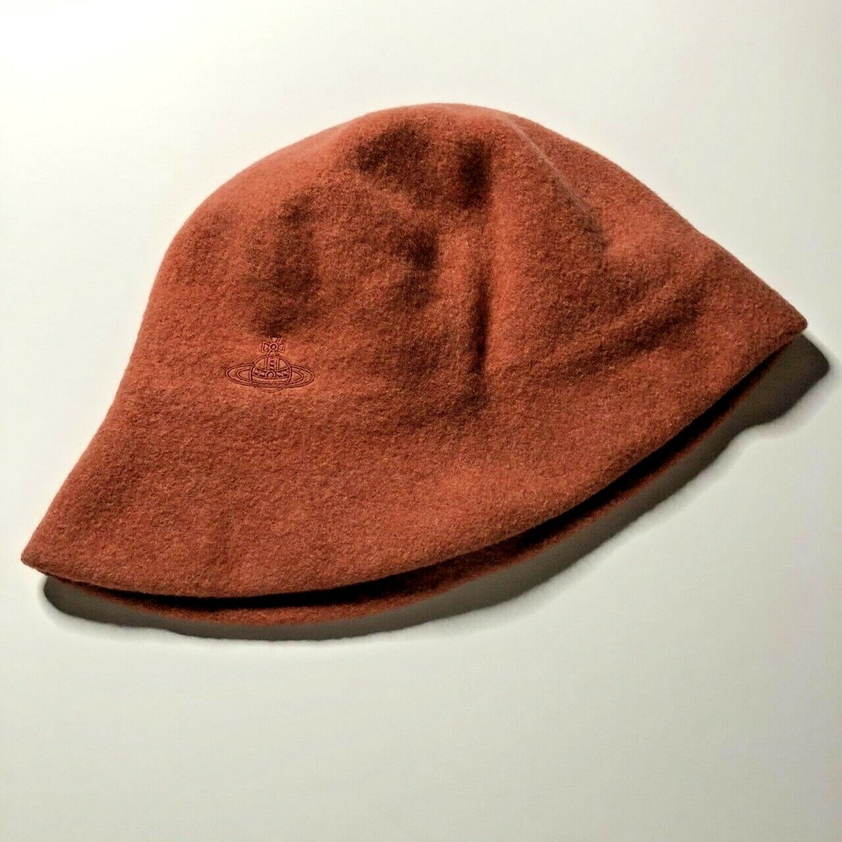 帽子 Vivienne Westwood MESSYTARTAN BASQUE HAT Vivienne Westwood Basque Crochet Bucket Hat Apricot | eBay