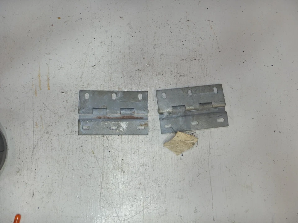 Jeep Willys Jeepster 67-73 NOS dobradiça traseira portão superior 969267 FRETE GRÁTIS - Imagem 4 de 4