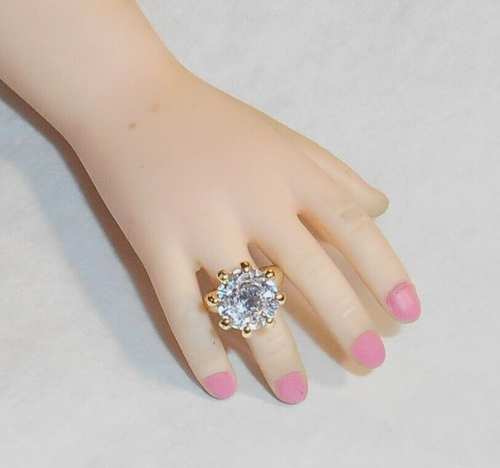 Sertie de pierres précieuses solitaire diamant BAGUE POUPÉE OR poupées de mode modelées par Alex CISSY - Photo 4/5