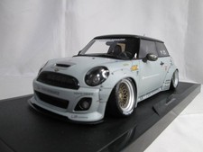 Kyosho 1/18 Mini Cooper Shakotan Liberty Walk