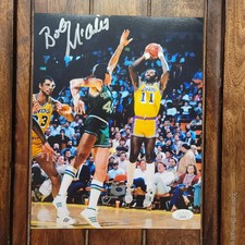 Bob McAdoo Auto-Gold Jersey Photo- 1973 Rookie of the Year - 1975 NBA MVP - JSA!