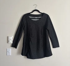 Niche Nilgun Durman Tunic Top Medium Black Gray Boho Office Flowy Neutral