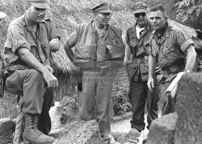 MAJOR GENERAL LEWIS FIELDS FIRST MARINE DIVISION VIETNAM 1966 5X7 PHOTO