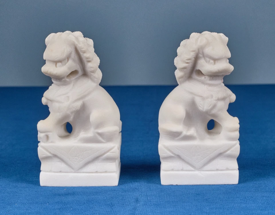 Vintage zwei chinesische Fu Hunde Tempellöwe weiße Marmorstein Fenshui Asien - Bild 2 von 4