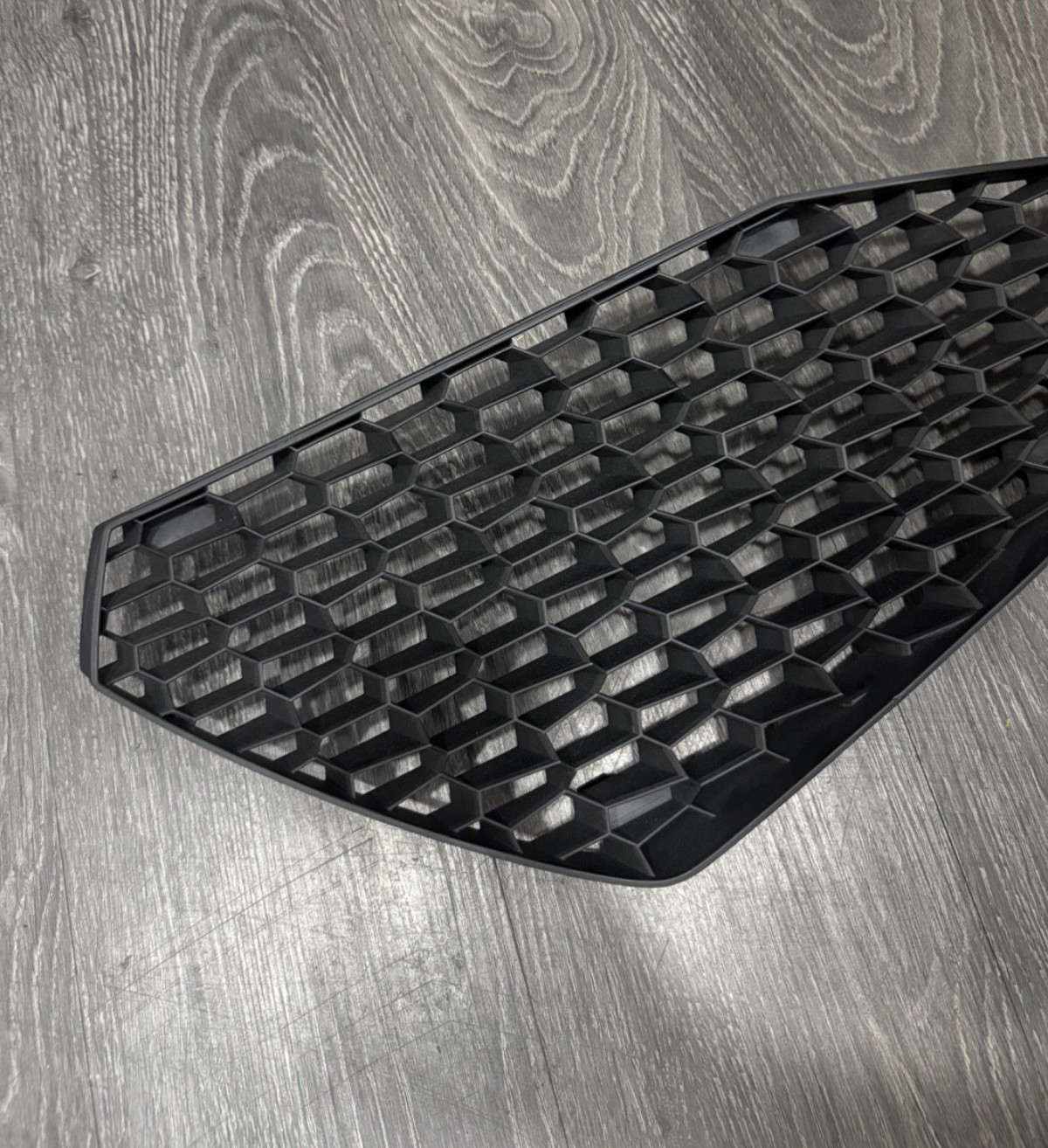 LAMBORGHINI HURACAN FRONT PASSENDER RIGHT BUMPER GRILLE 4T0807682A