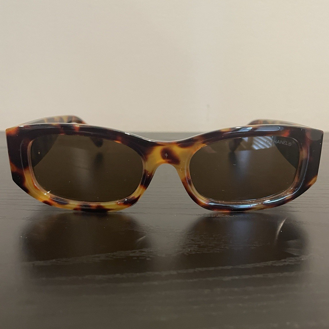CHANEL Women’s Brown Tortoise Shell Rectangle Sunglasses Brown Tinted Lenses