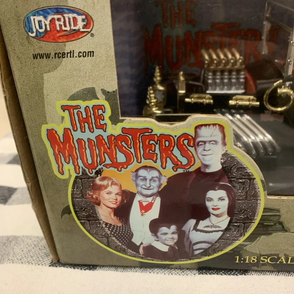 RC2 Joyride 2005 The Munsters Munsters Koach 1:18 Scale Diecast Car 8/1 - Image 2 of 4