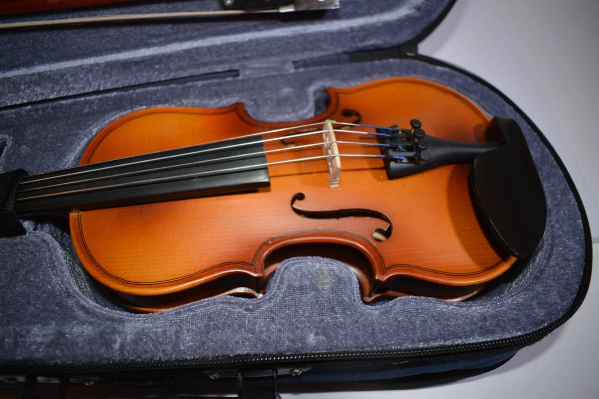 Mendini MV300 Cecilio Solid Wood Violin w Case Bow 4 4 Satin