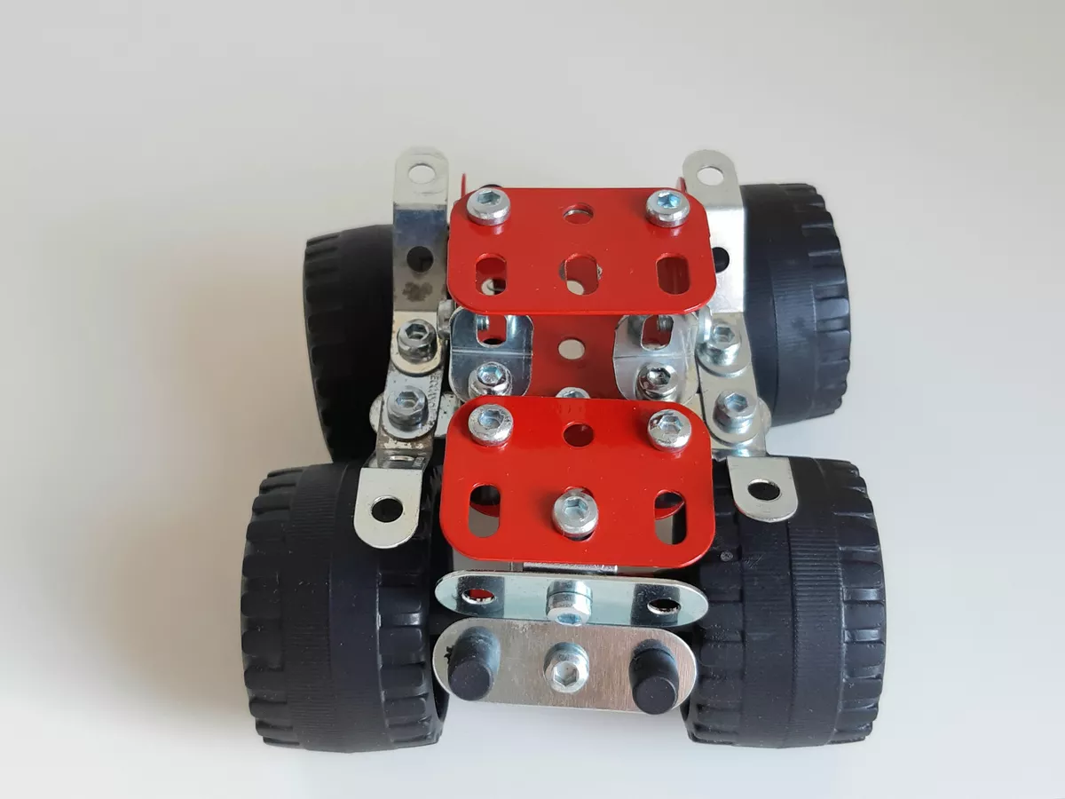 Vintage Meccano Collection 2930 Big Wheels. Makes 3 Different