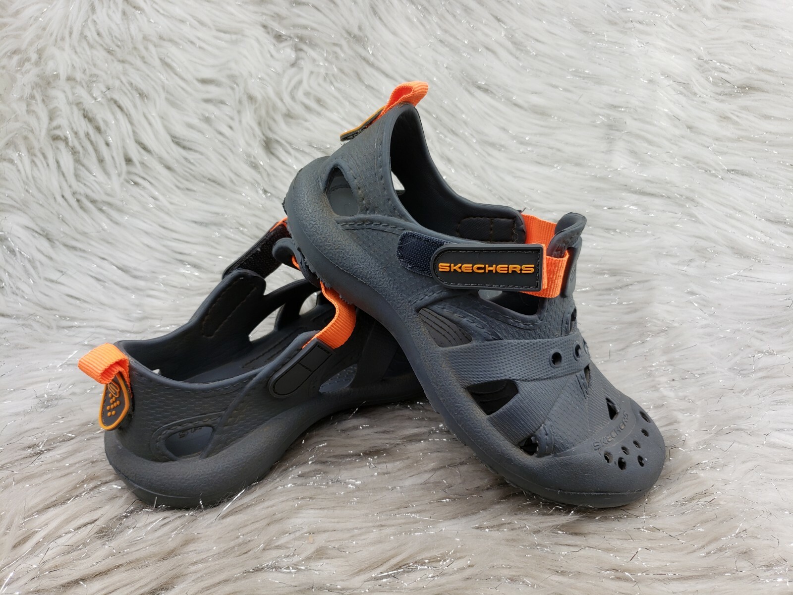 SKECHERS Gray Casual Active Shoes Sandals Easy On Gray Orange Kids Youth Size 2